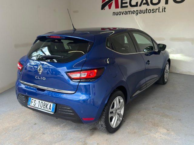 RENAULT Clio dCi 8V 75 CV 5 porte Moschino Intens