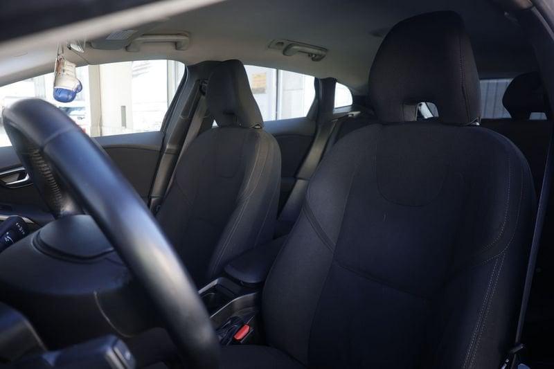 Volvo V40 D2 1.6 D Powershift Momentum Unicoproprietario