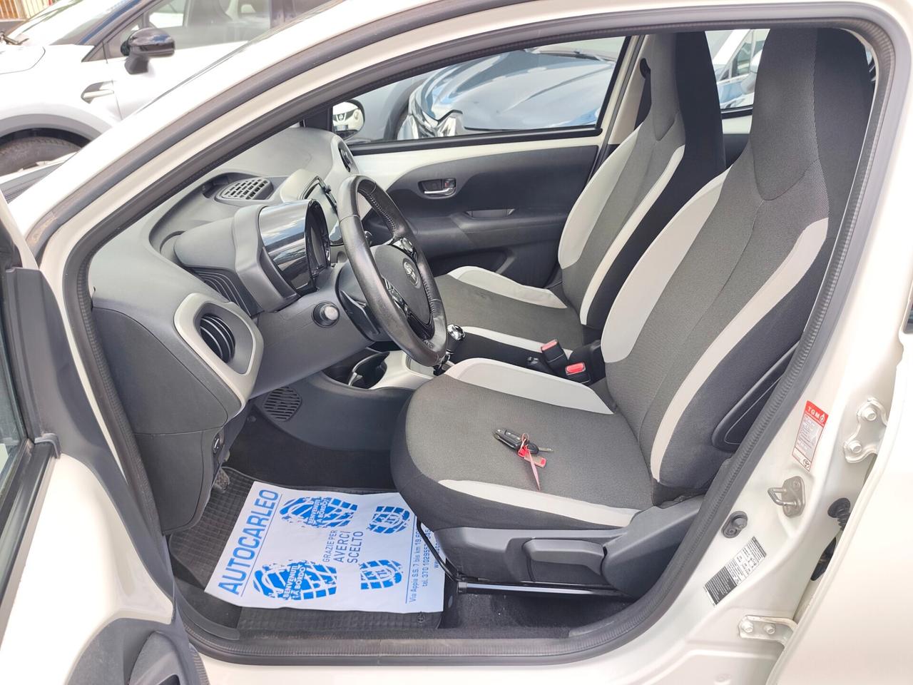 Toyota Aygo 1.0 BENZINA CAMBIO AUTOMATICO MMT
