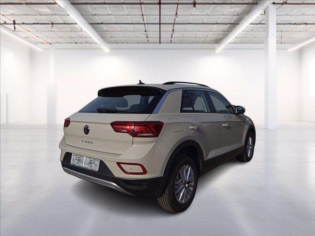 VOLKSWAGEN T-Roc 1.0 tsi Life 110cv del 2023