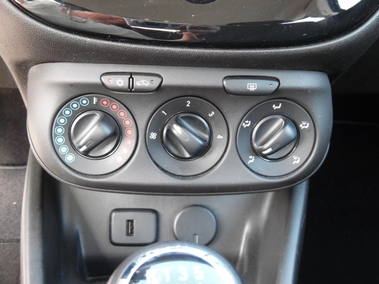 Opel Corsa 1.2 benzina 5 porte Advance