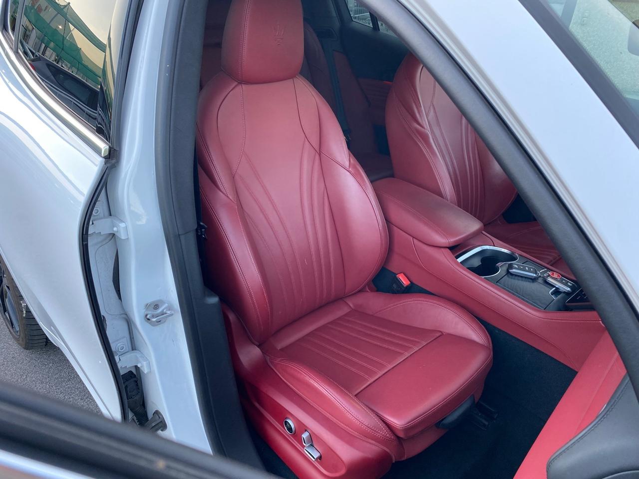 Maserati Grecale MHEV 300 CV AWD GT