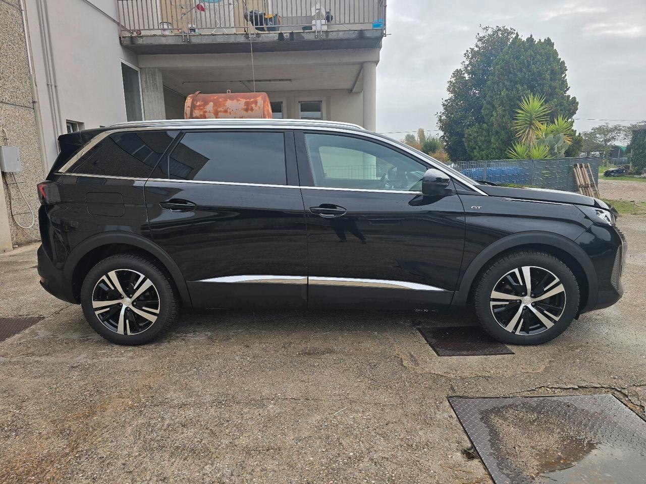 Peugeot 5008 BlueHDi 130 S&S EAT8 GT