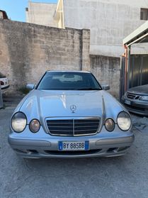 Mercedes-benz E 270 CDI cat Classic