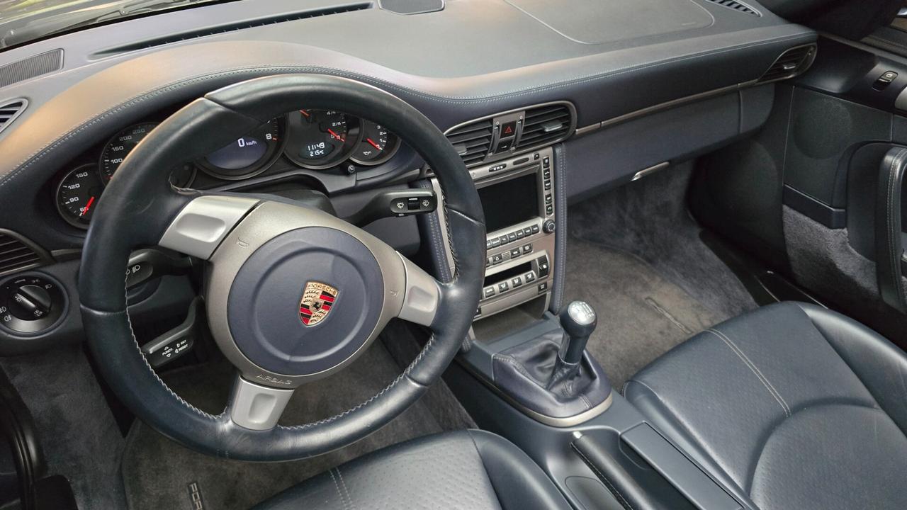Porsche 911 Carrera Cabriolet