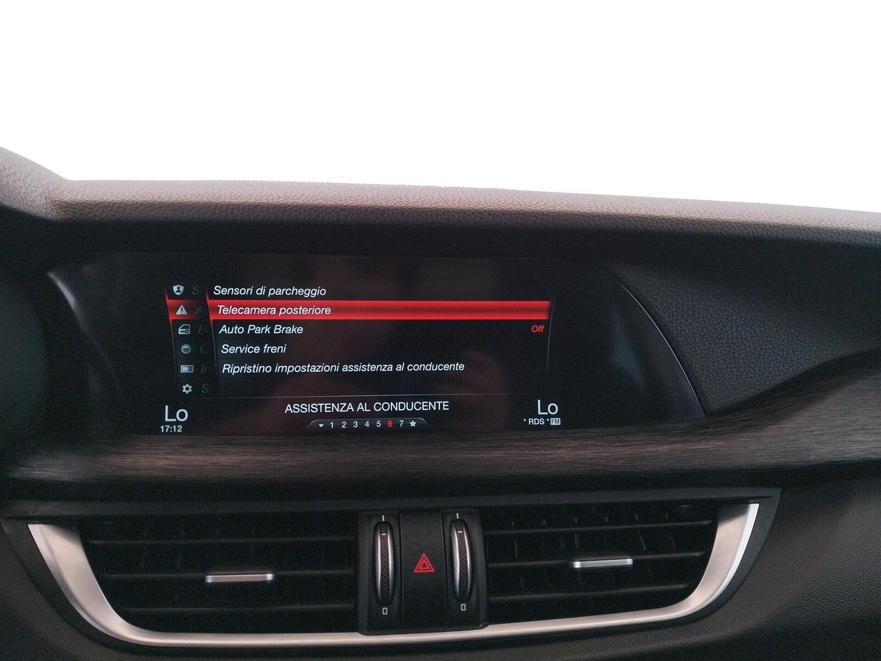 ALFA ROMEO STELVIO 2.2 t Executive Q4 190cv auto my19 - TETTO PANORAMICO - IVA ESPOSTA
