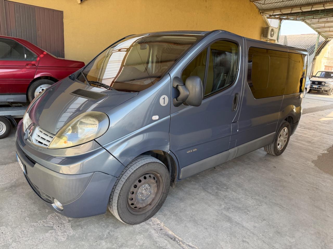 Renault Trafic 2.0dci 9 posti Clima -2014