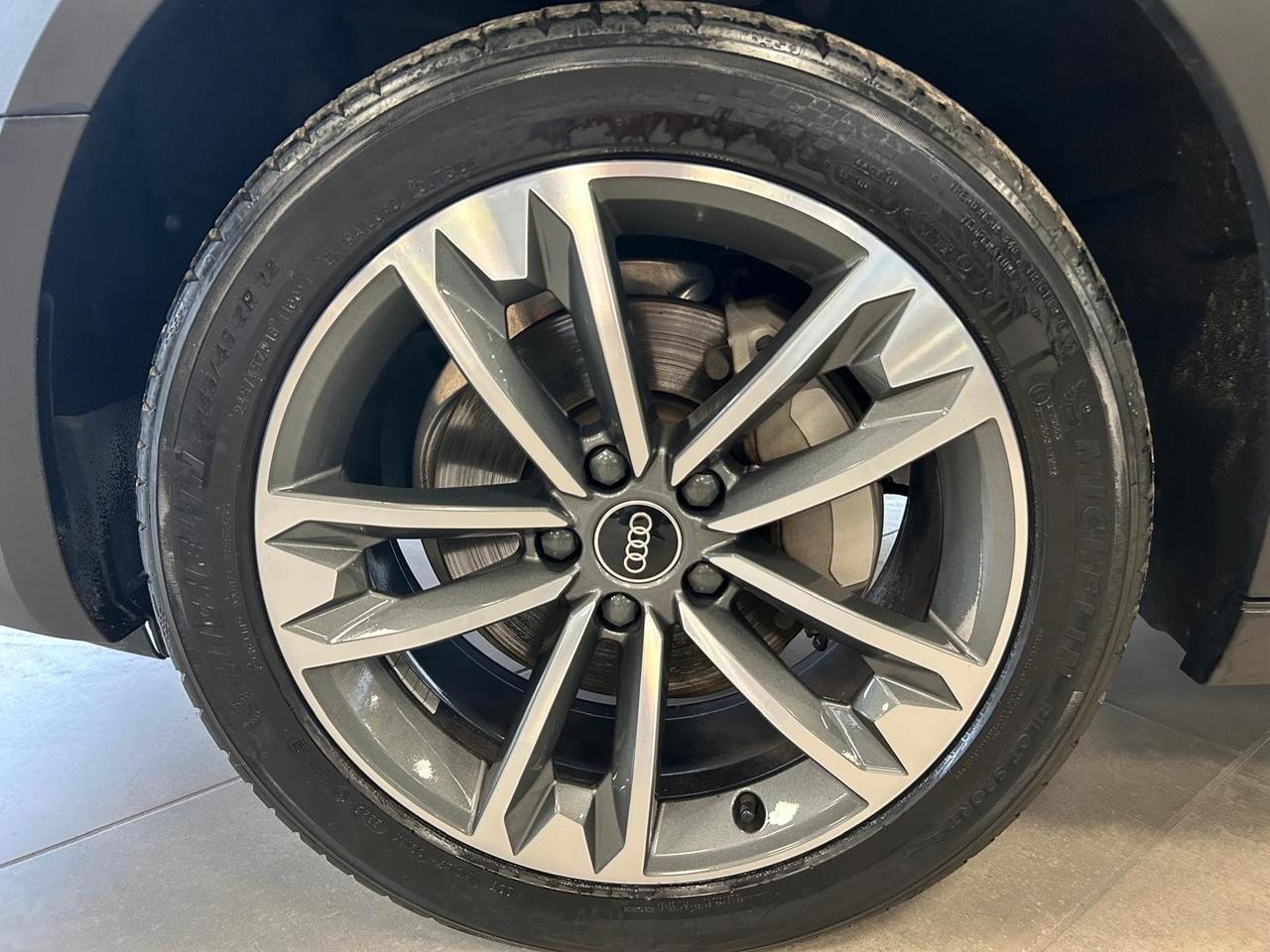 Audi A4 allroad 40 TDI 204 CV S tronic Identity Contrast