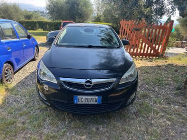 Opel Astra 1.4 100CV 5 porte Cosmo