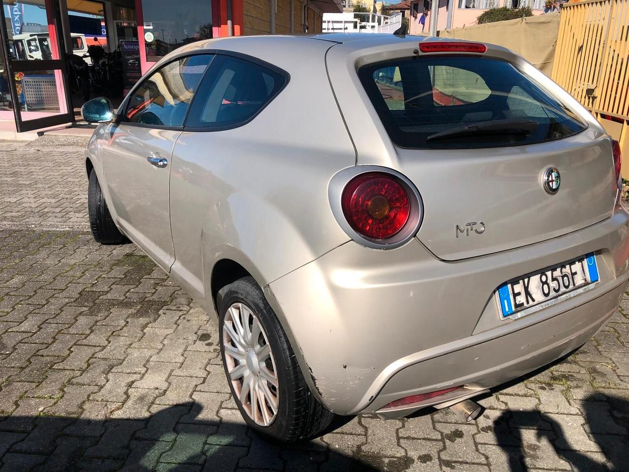 Alfa Romeo MiTo 1.4 8V ADATTA PER NEOPATENTATI POSSIBILITA' DI GARNZIA FINO A 36 MESI!!!