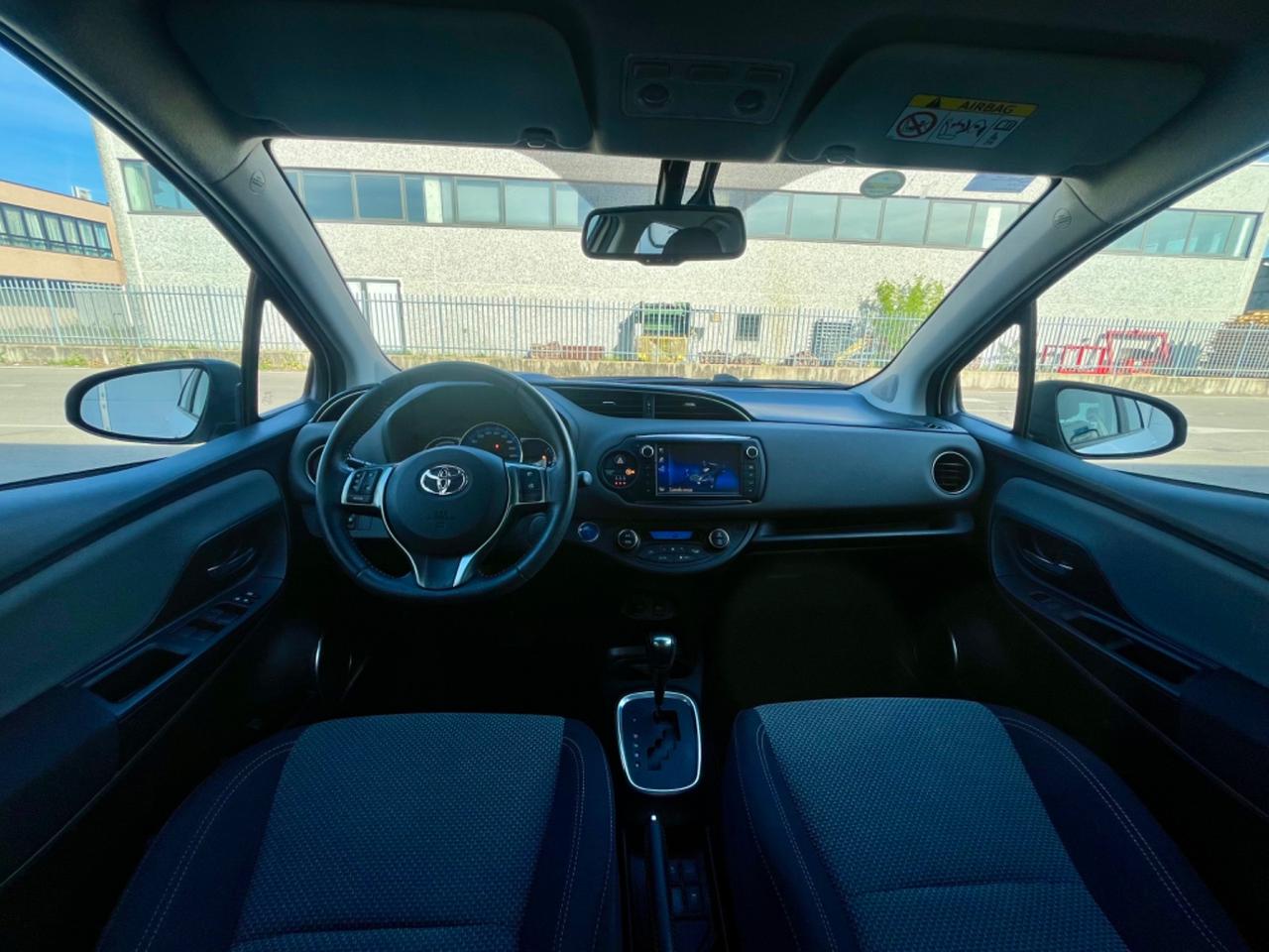 Toyota Yaris 1.5hybrid 74kw 2016 146.000km perfetta