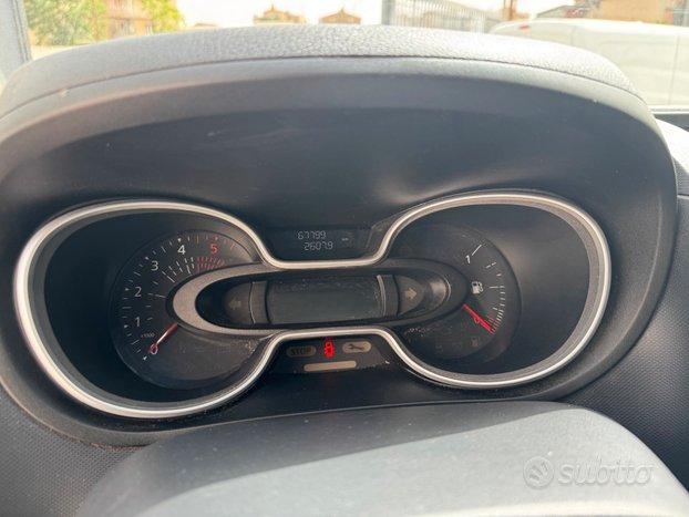 Renault Trafic 2.0 dCi 120CV Furgone anno 2020 SOL