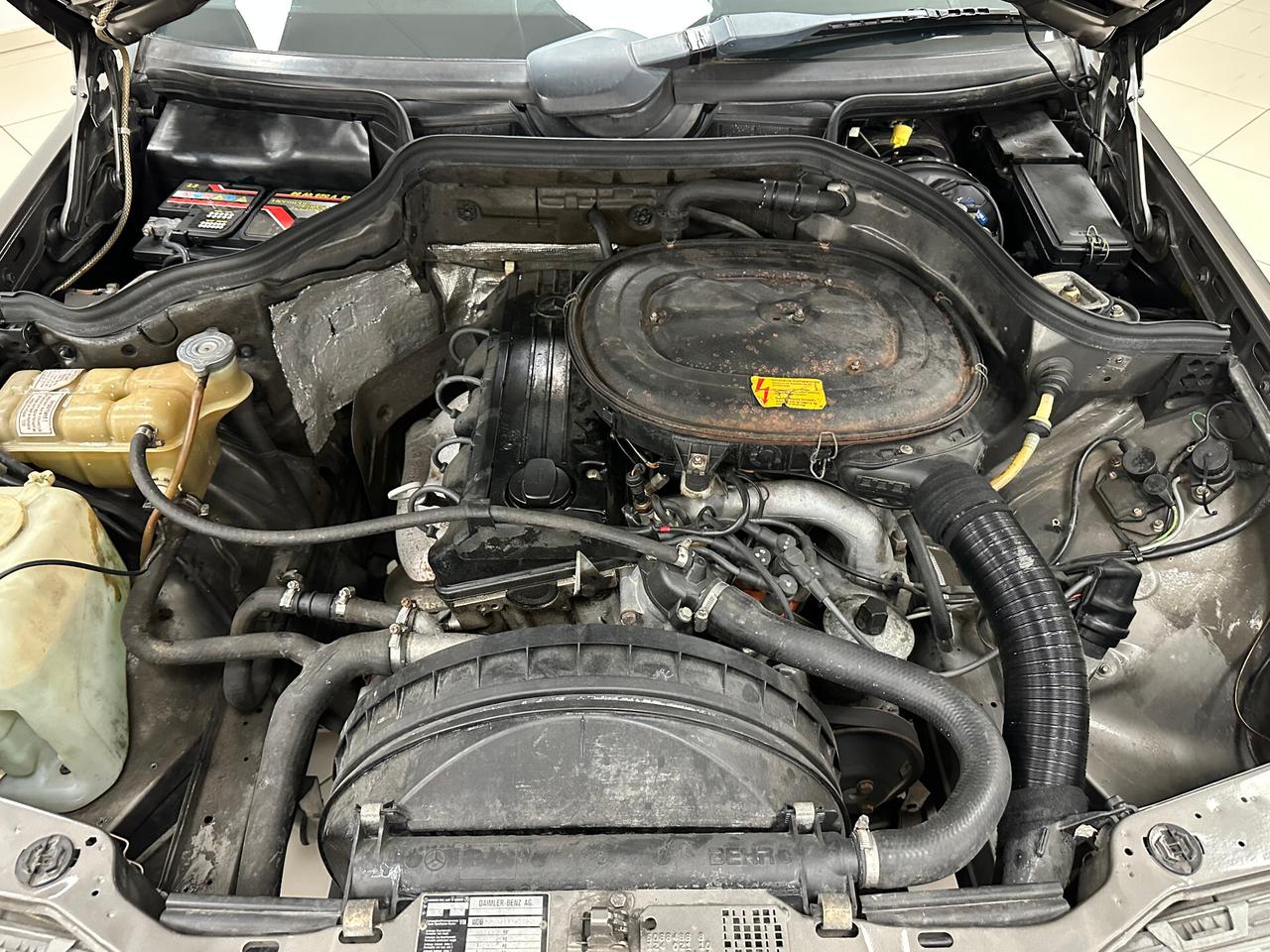 Mercedes-benz 200 E benzina Berlina 122 CV - 1986