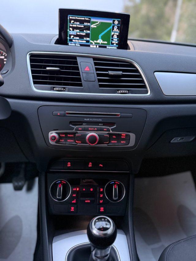 AUDI Q3 2.0 TDI 150 CV Business