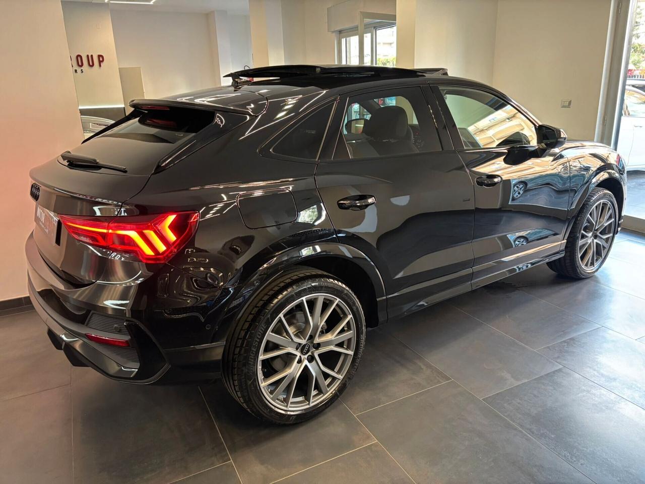 Audi Q3 35 TDI S tronic line edition 2.0 150CV Tetto Apribile