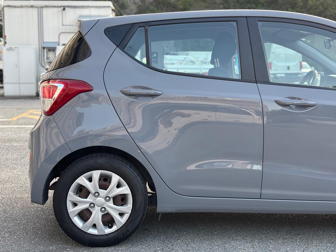 HYUNDAI i10 1.0 BENZINA 5 PORTE PERFETTA 5 POSTI NEOPATENTATI