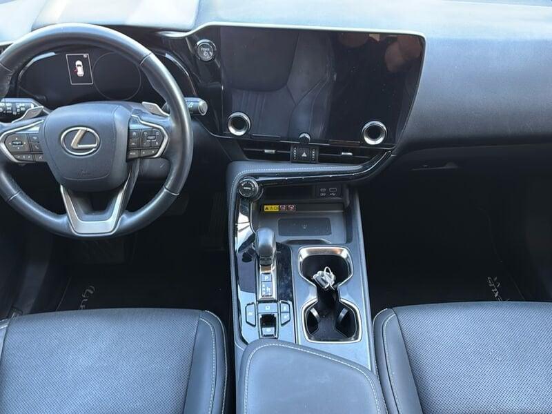 Lexus NX Hybrid Premium 4WD MY22
