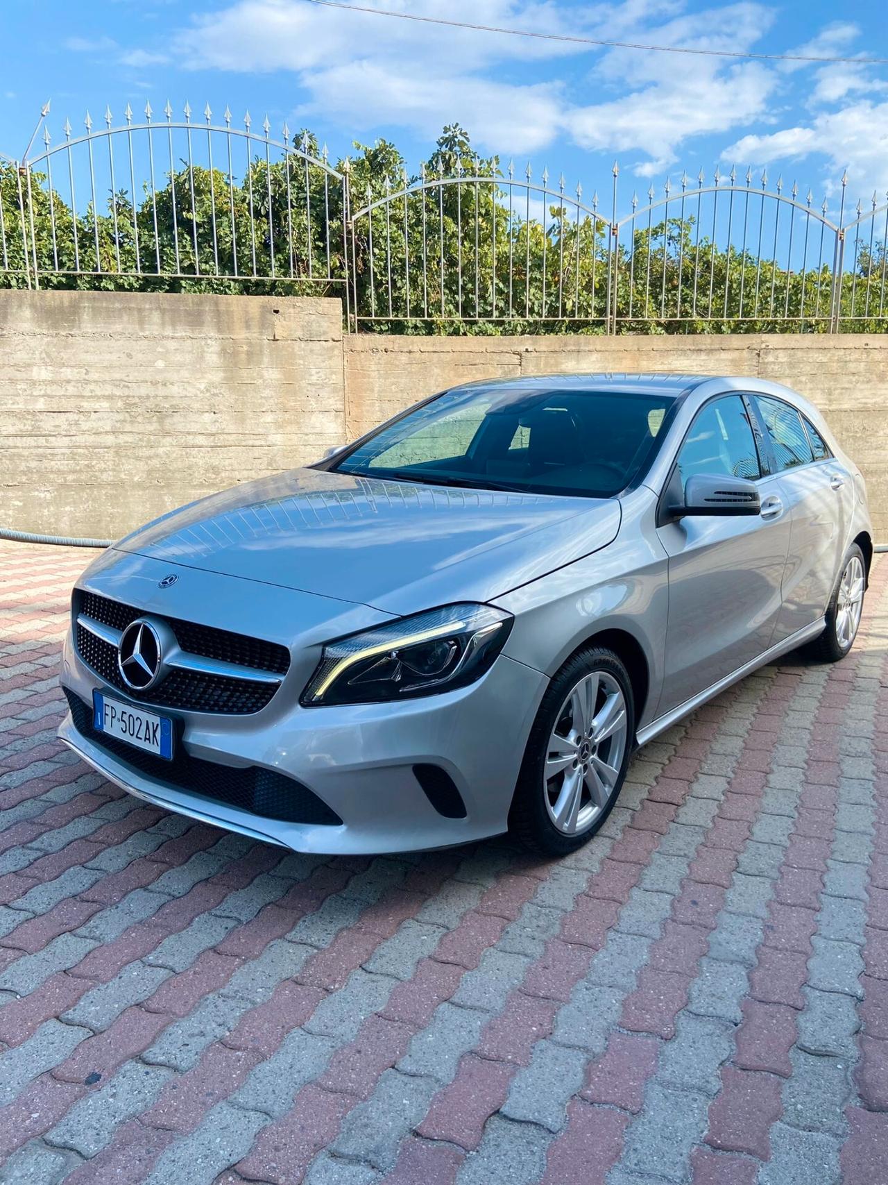 Mercedes-benz A 180 Mercedes Classe A 180 D 110cv Sport my16 Euro 6B