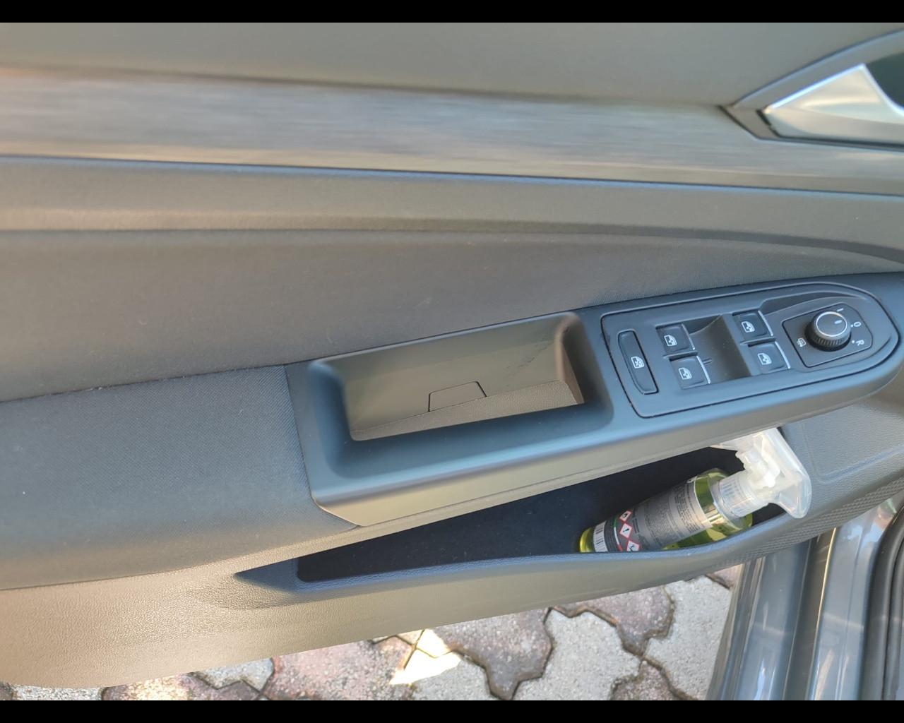 VOLKSWAGEN Golf 2.0 TDI 150 CV DSG 1st Edition Style