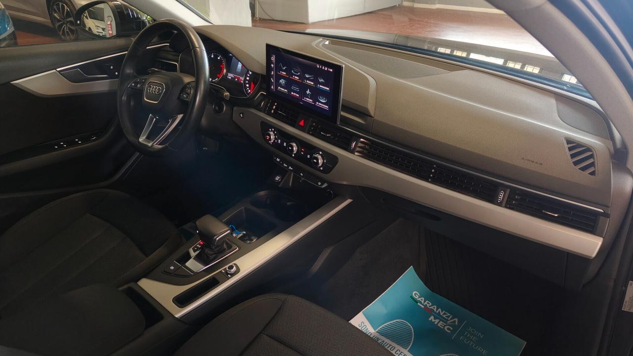 Audi A4 Avant 30 TDI/136 CV S tronic line edition