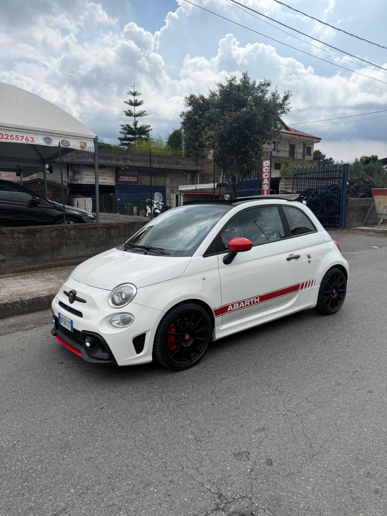Abarth 595 C 1.4 Turbo T-Jet 180 CV Competizione