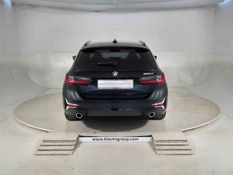 BMW Serie 3 G21 2019 Touring Diese 320d Touring mhev 48V Luxury auto