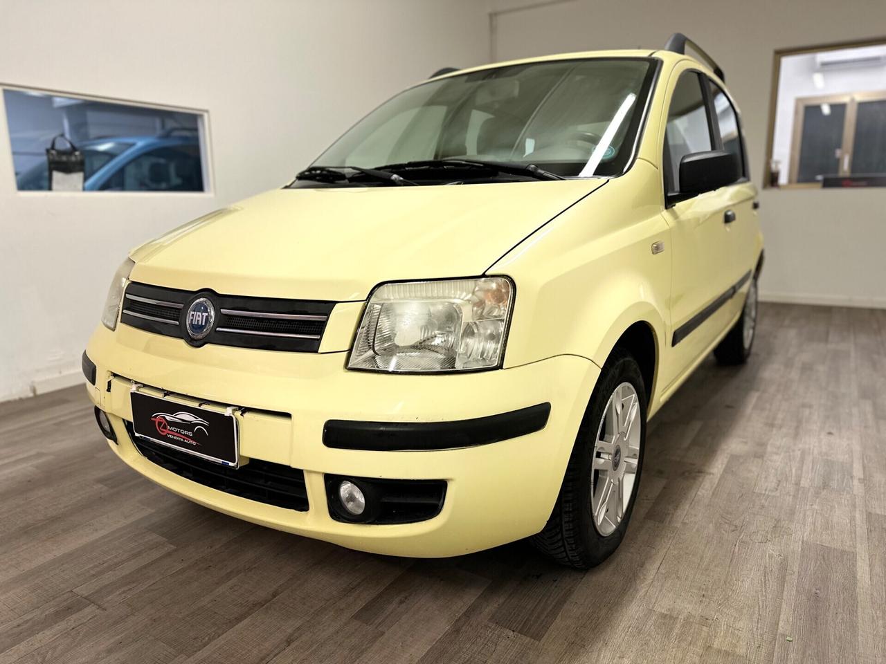 Fiat Panda 1.2 Emotion AUTOMATICA NEOPATENTATI