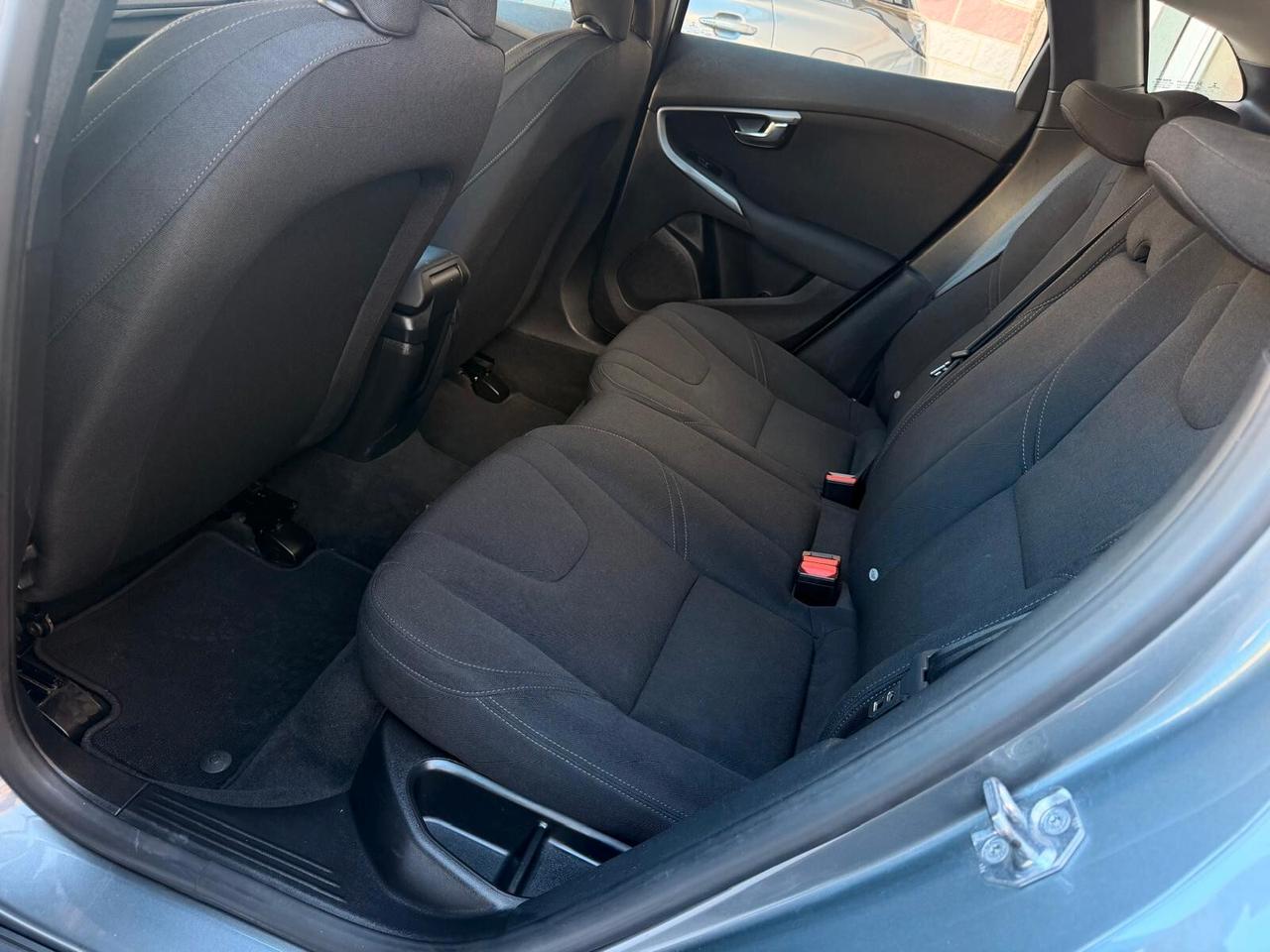 Volvo V40 D3 INSCRIPTION