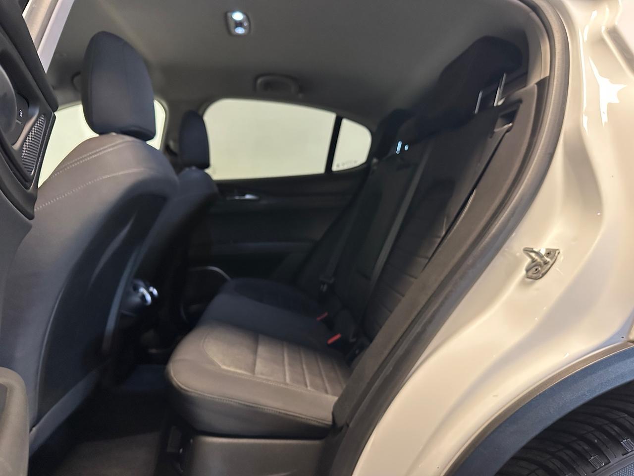 ALFA ROMEO STELVIO 2.2T SUPER 190CV Q4 GARANZIA