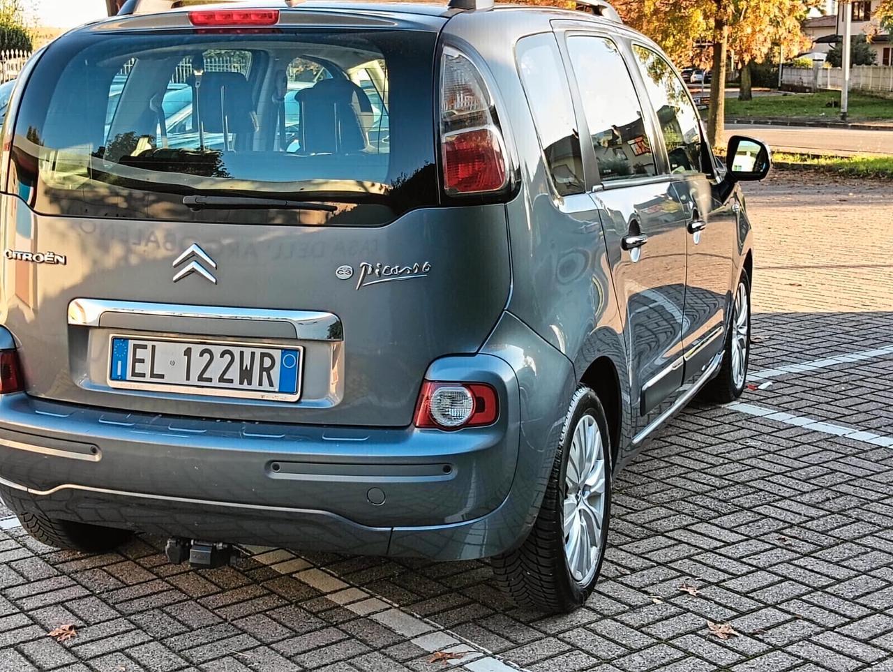 Citroen C3 Picasso 1.6 HDi 90 Exclusive Theatre.CELL 320 147 1147 WHATSAPP