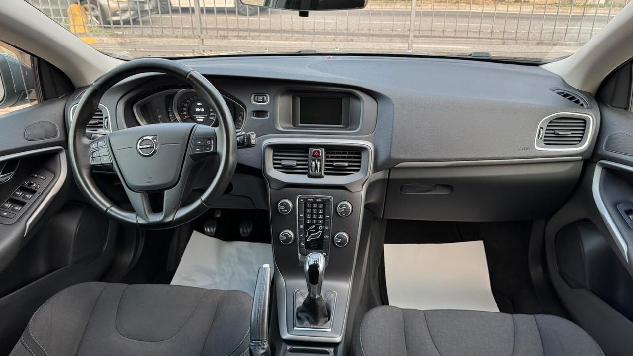 Volvo V40 D2 Business