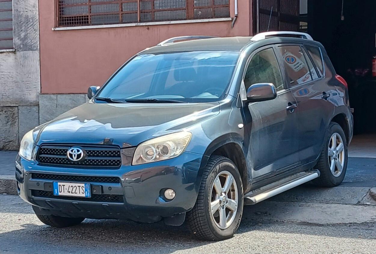 TOYOTA Rav4 Sol 2.200 D-4D 136cv 4WD