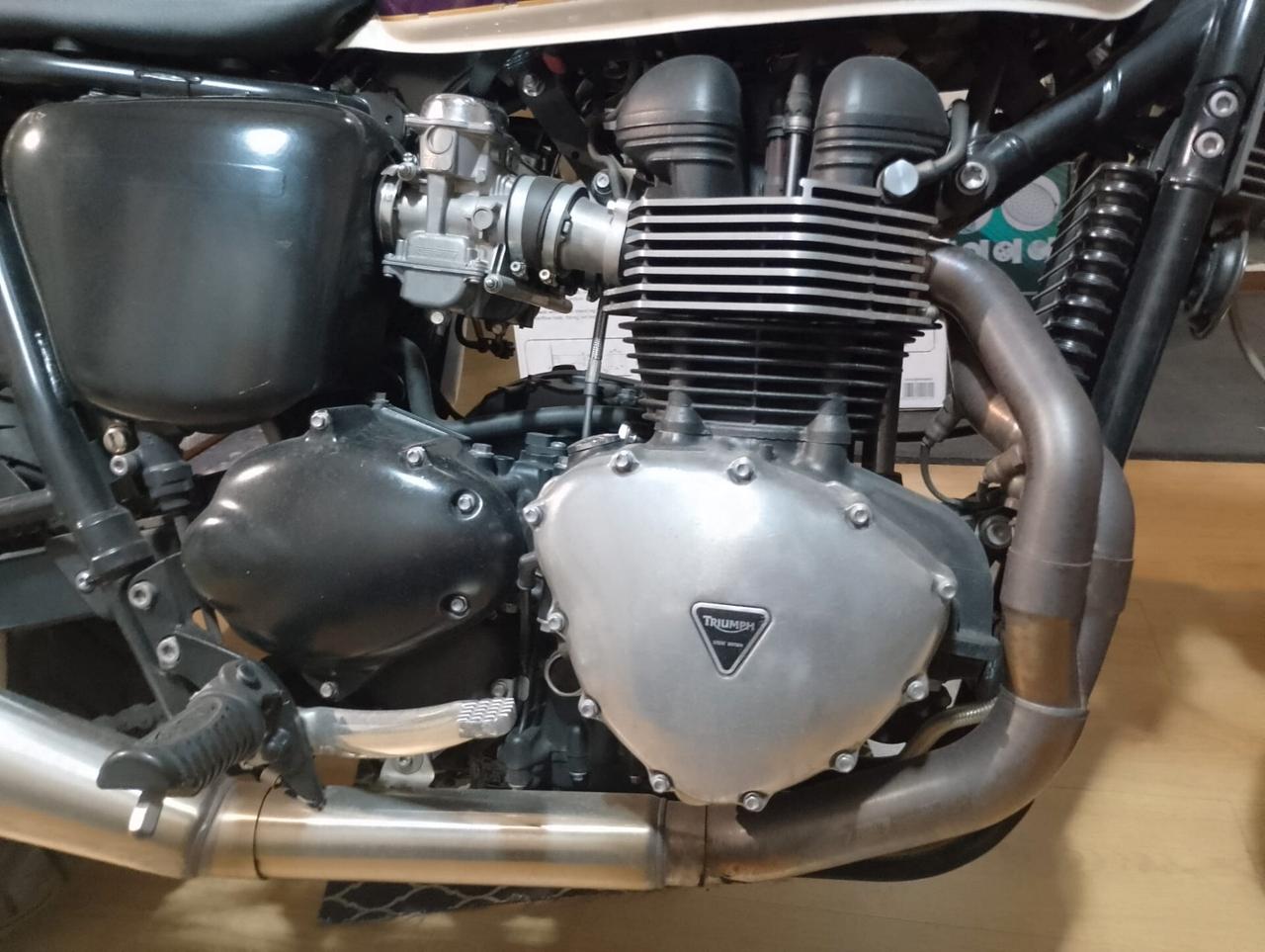 Triumph Bonneville SE