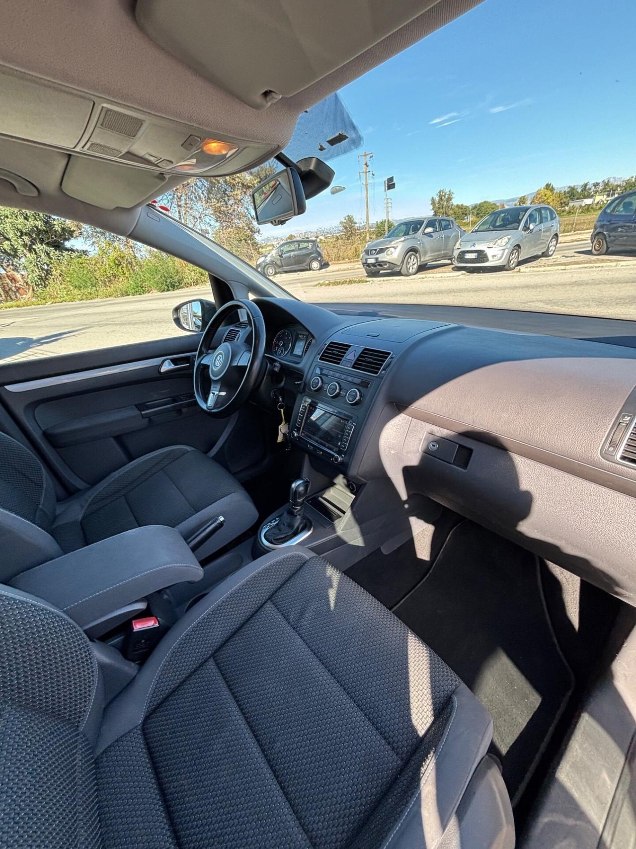 Volkswagen Touran 1.6 TDI DSG Comfortline