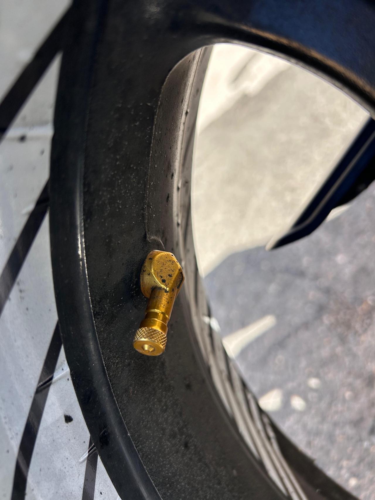 Suzuki GSX R 1000 k5