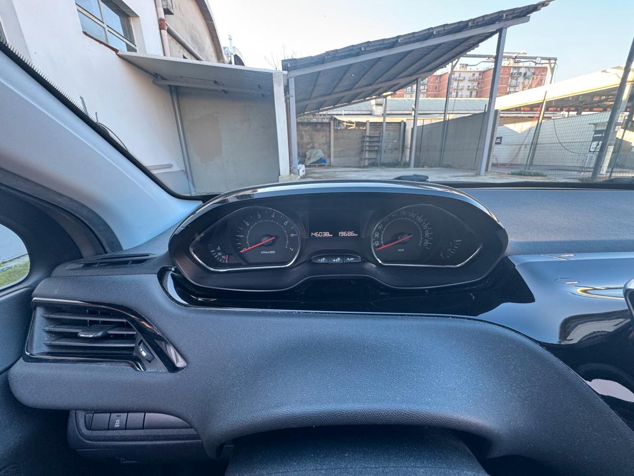 PEUGEOT 208 1.2 12V VTi 82CV 3p. Active UNICO PROPRIETARIO