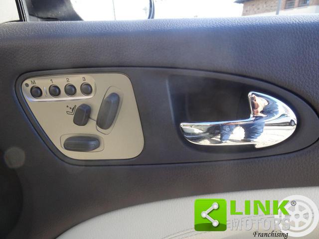 JAGUAR XK 4.2 V8 Coupé