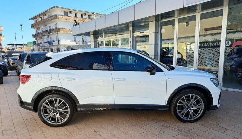 Audi Q3 SPB 35 TDI S tronic Identity Black