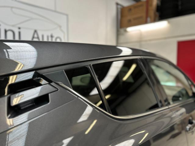 TOYOTA C-HR 2.0 Hybrid E-CVT Morebusiness
