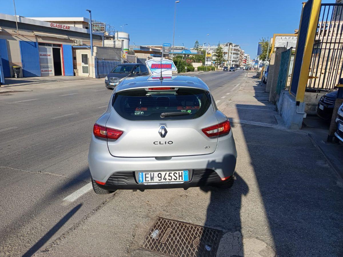 RENAULT Clio 1.5 dCi 8V 75 CV 5p. Live NAV.