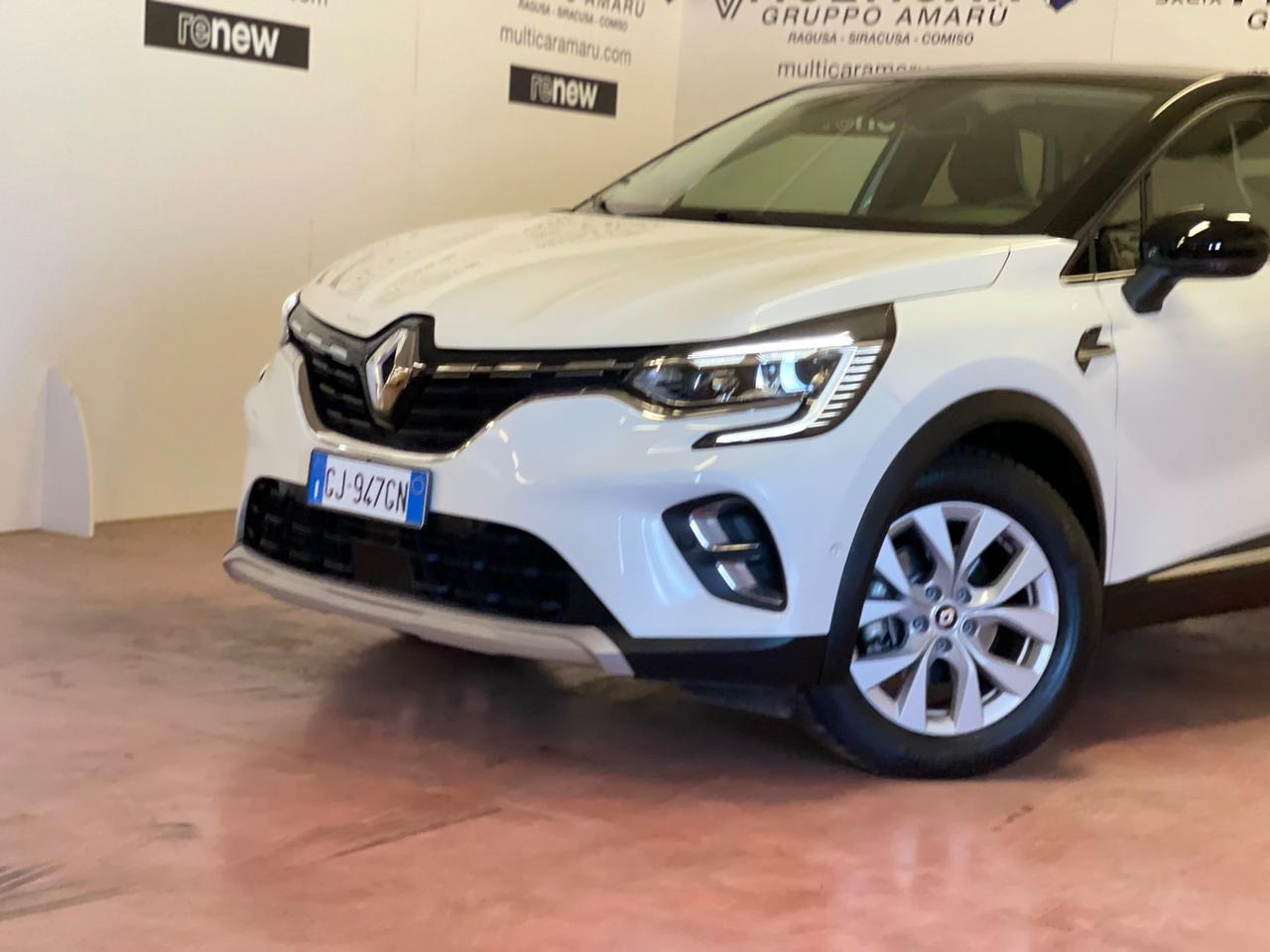 Renault Captur Plug-in Hybrid 160 CV Intens solo 8700km
