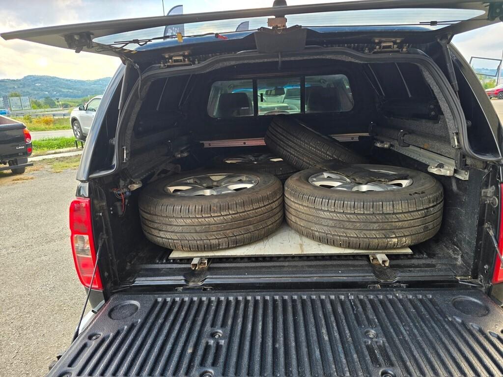 Nissan Navara 3.0 V6 DCI 231CV "LE" DA VETRINA!