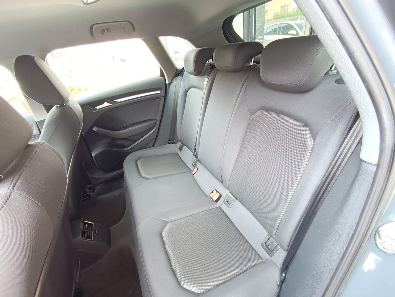 Audi A3 SPB 1.6 TDI 116 CV S tronic Design