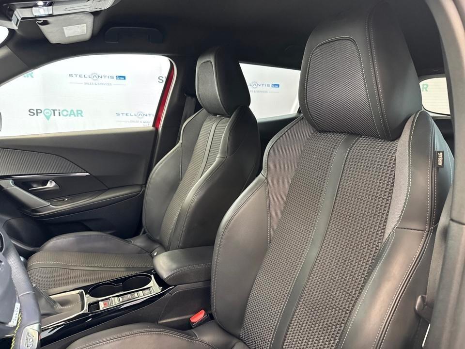 Peugeot 2008 PureTech 130 S&S GT
