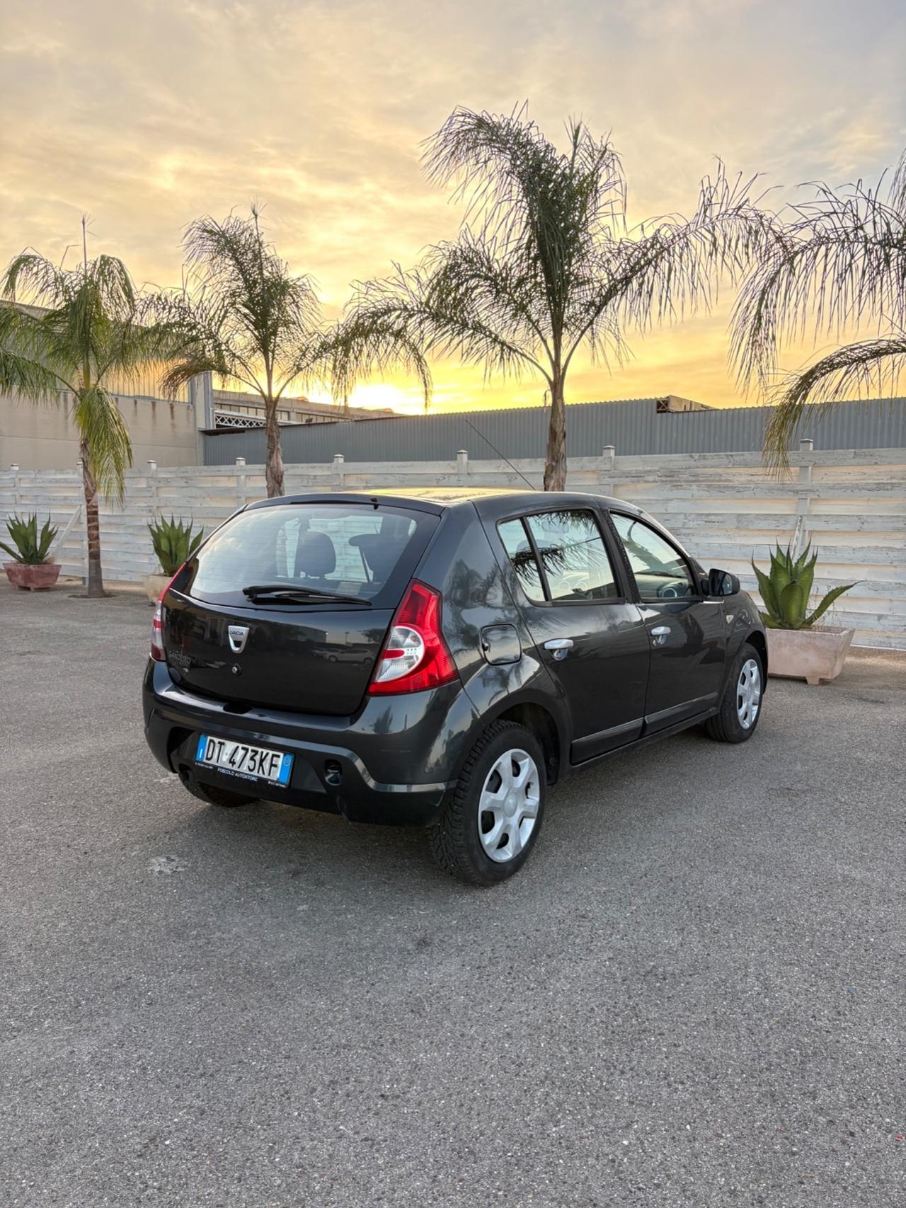 Dacia Sandero 1.4 GPL casa madre adatta a neo patentati