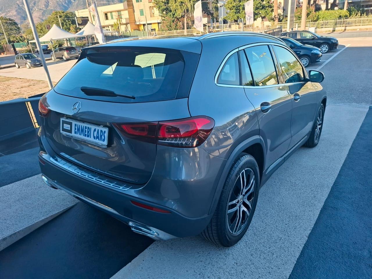 MERCEDES GLA 200 BENZINA 163 CV SPORT PLUS AUTO