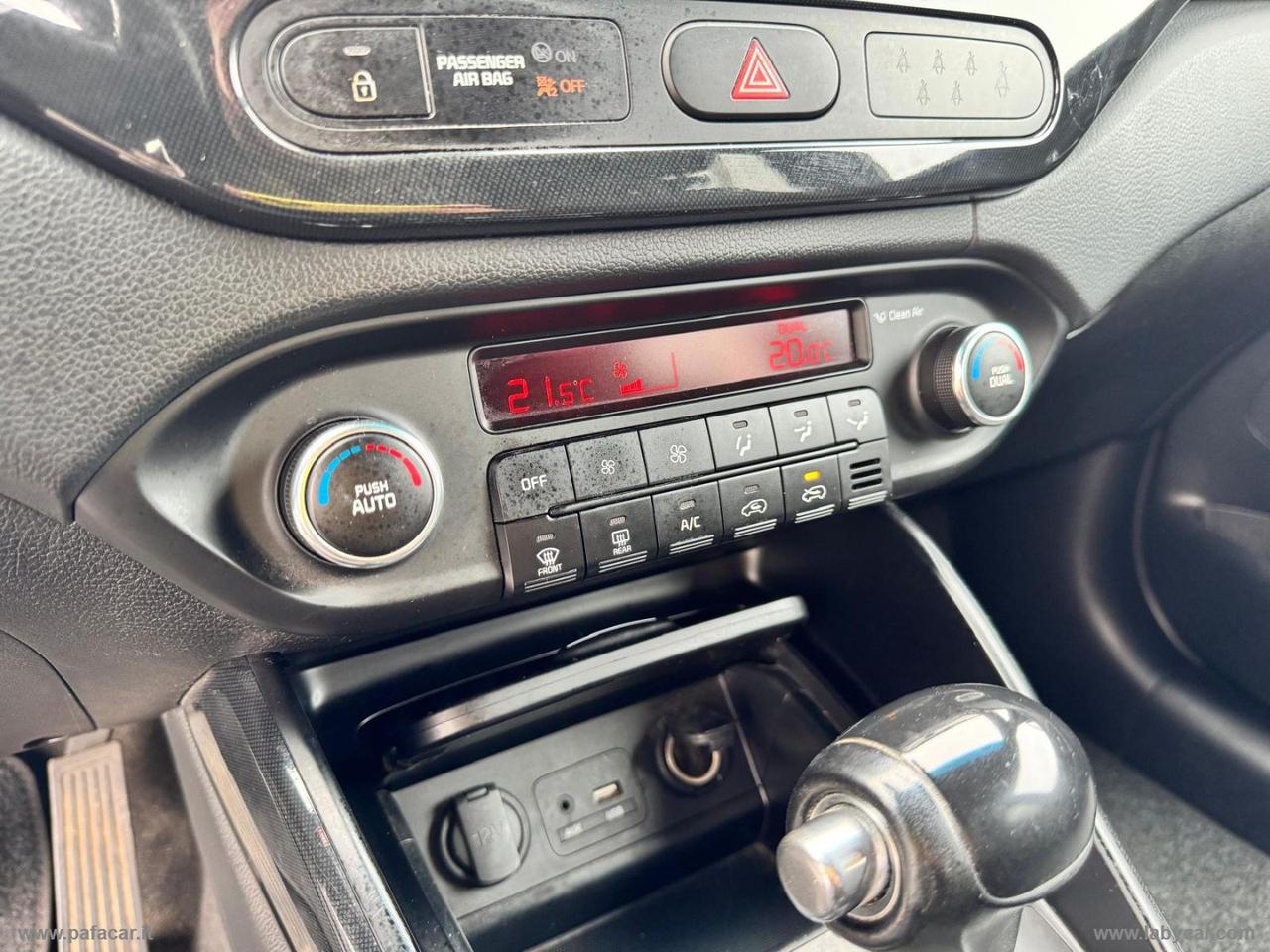 KIA Carens 1.7 CRDi 136 CV Auto Class