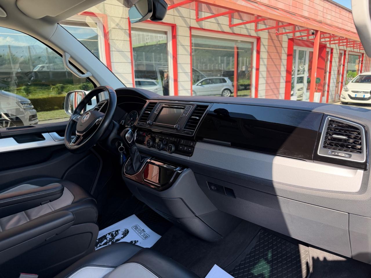 Volkswagen Multivan T6 4x4 BULLI - FULL