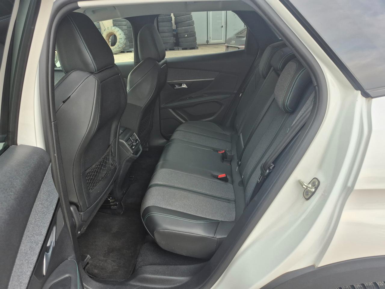 Peugeot 3008 BlueHDi 130 S&S EAT8 Allure Pack