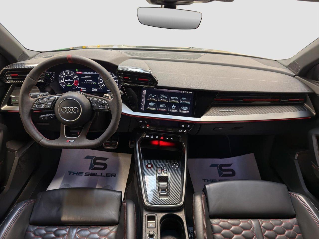Audi RS3 Sportback 2.5 tfsi quattro s-tronic*CARBO*FORMULA S*